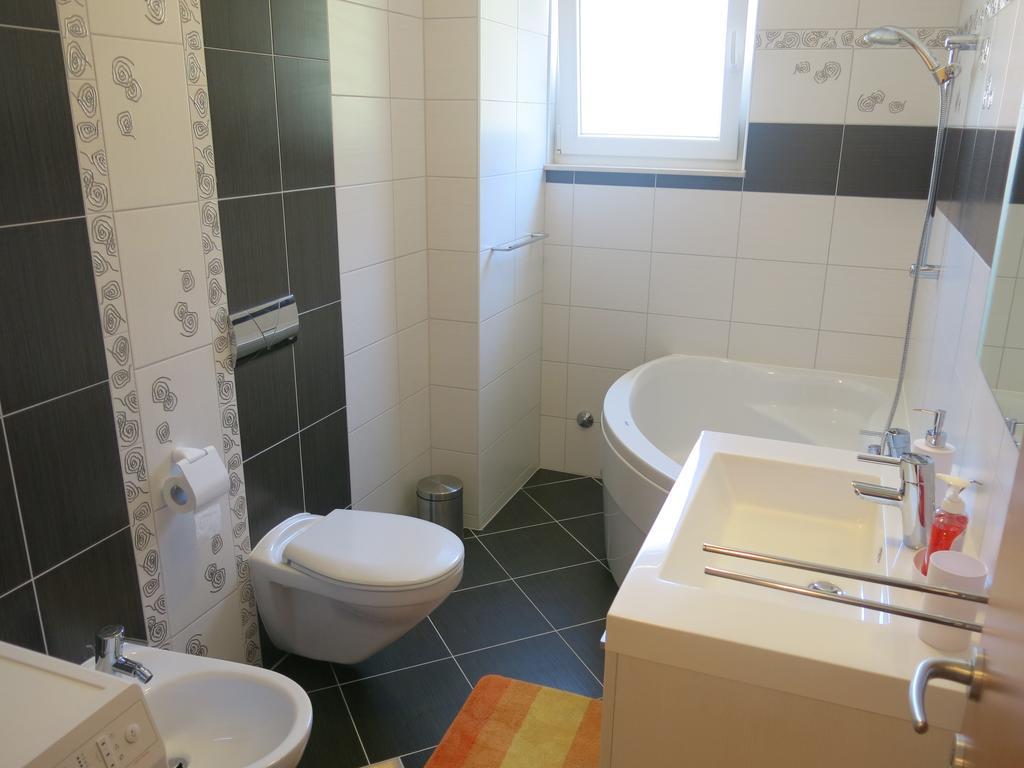 Sunrise Apartment Trogir Phòng bức ảnh